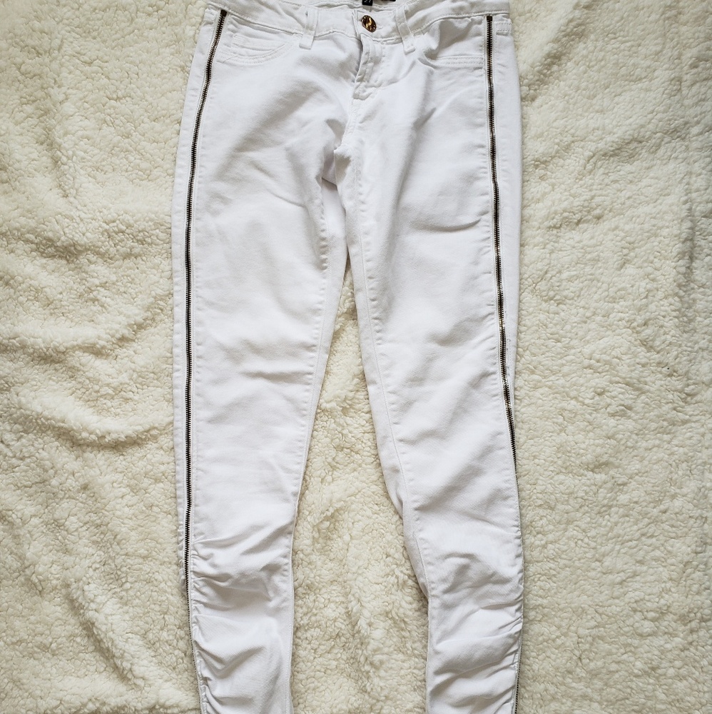 White luxury chic jeans by Allen Schwartz
